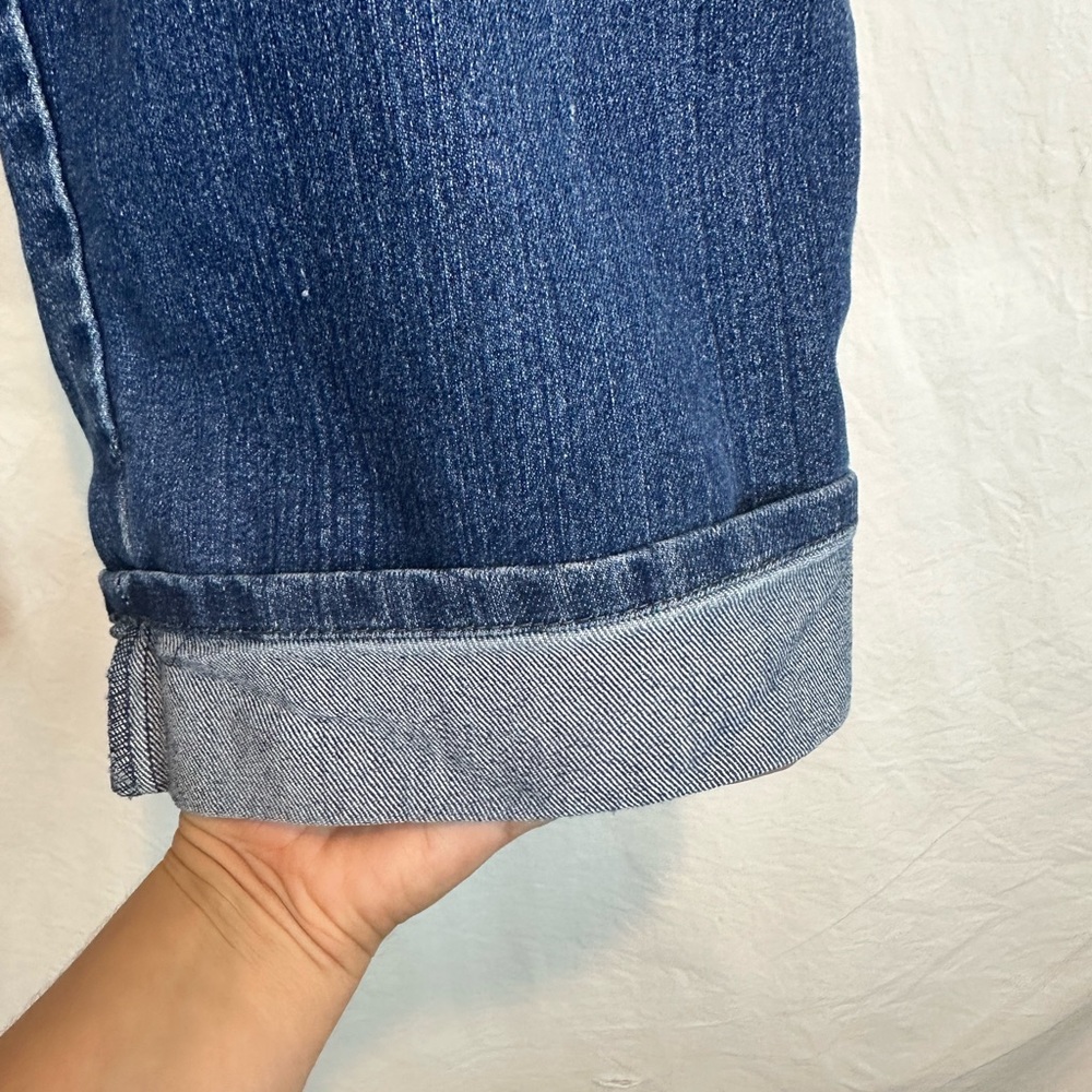 Gloria Vanderbilt Short Capris - Picture 3 of 9
